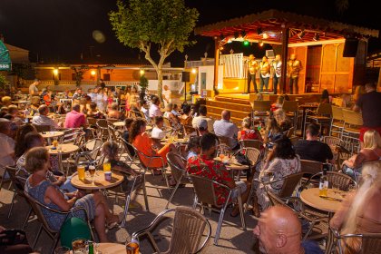 Música en vivo en Cala en Porter, Menorca